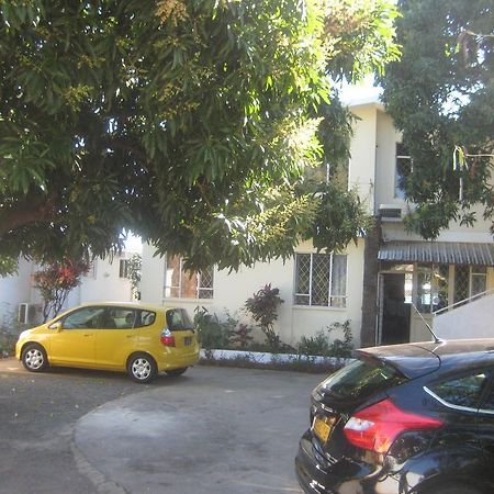 Le Cactus Guest House Baie-du-Tombeau Екстер'єр фото