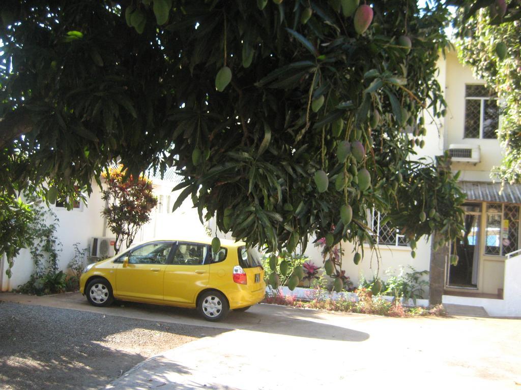 Le Cactus Guest House Baie-du-Tombeau Екстер'єр фото