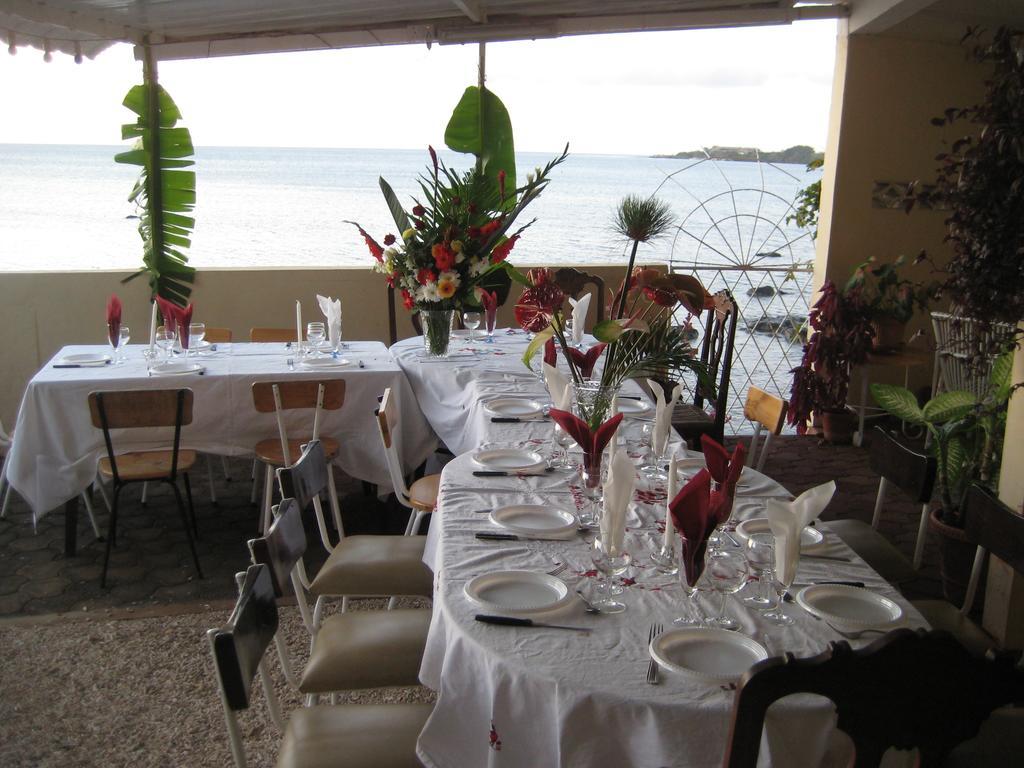Le Cactus Guest House Baie-du-Tombeau Екстер'єр фото
