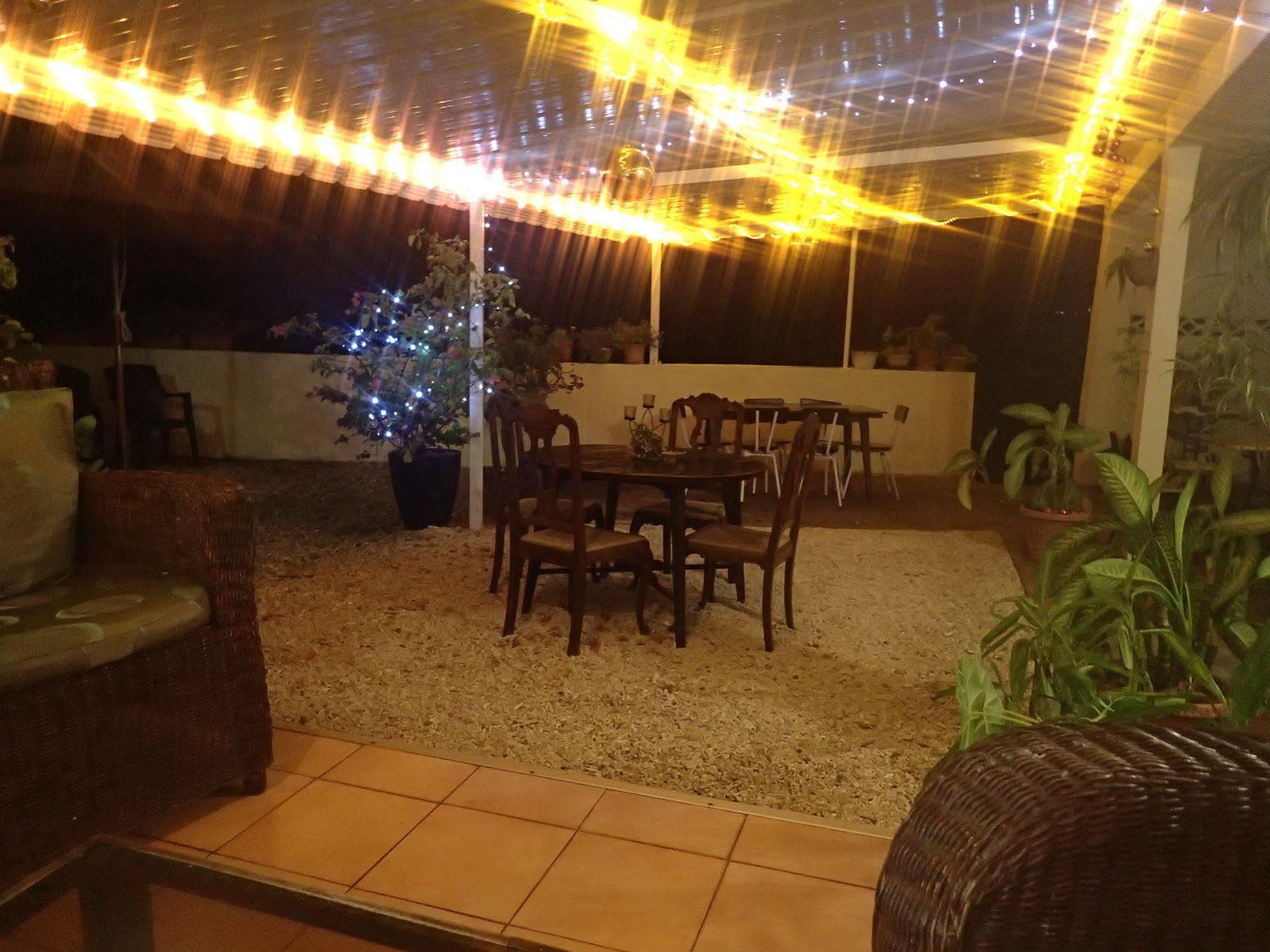 Le Cactus Guest House Baie-du-Tombeau Екстер'єр фото