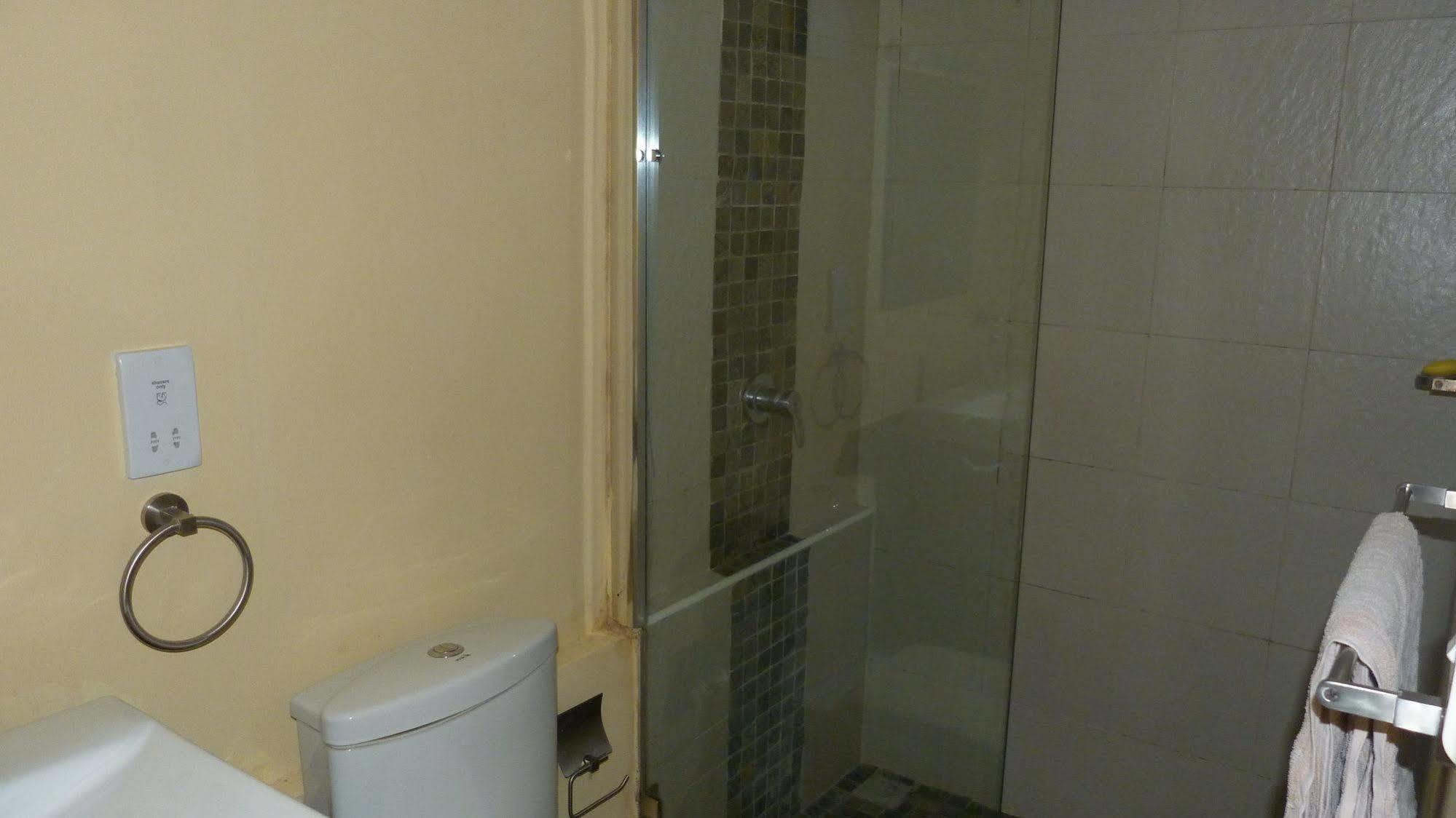 Le Cactus Guest House Baie-du-Tombeau Екстер'єр фото
