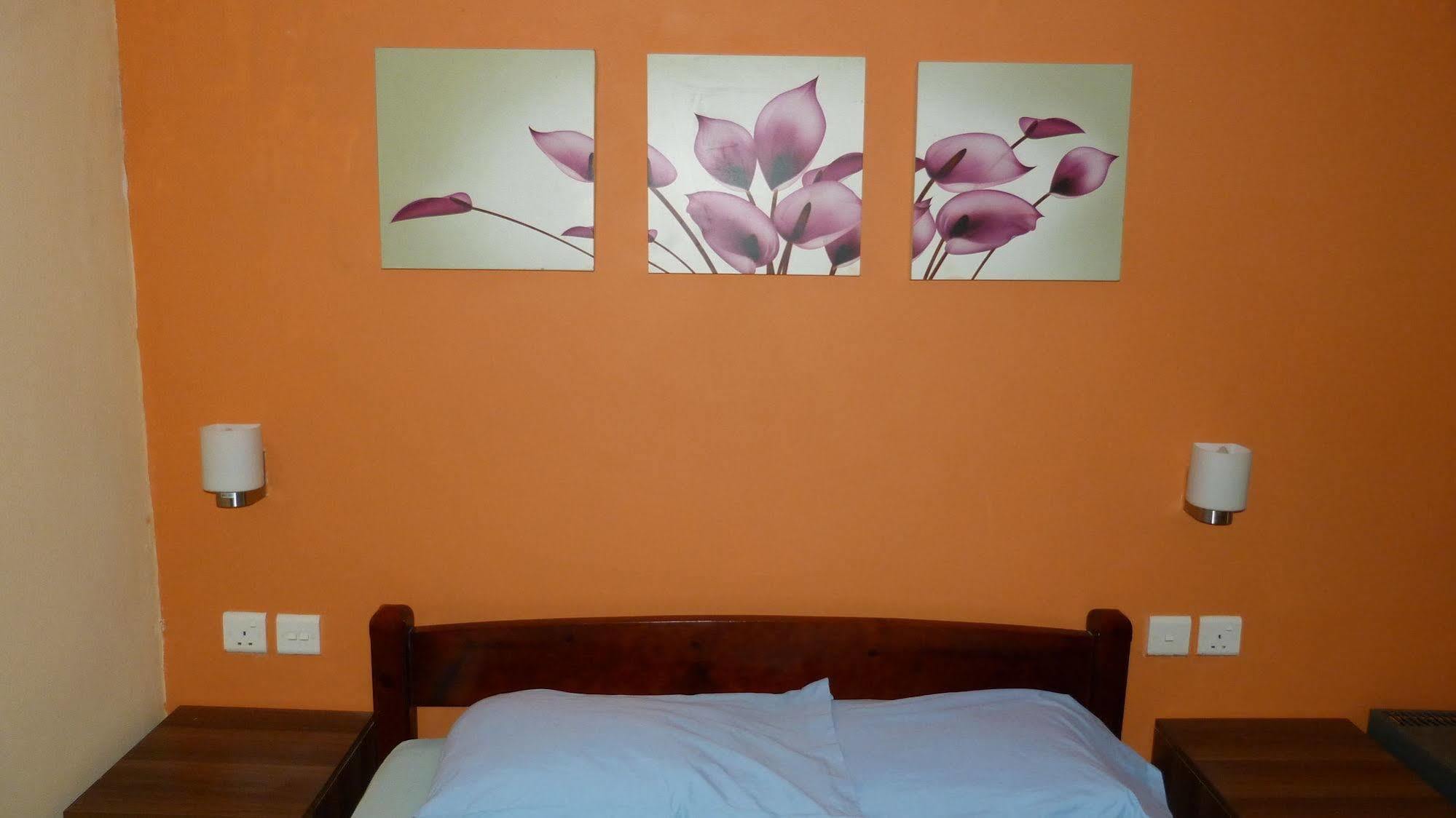 Le Cactus Guest House Baie-du-Tombeau Екстер'єр фото